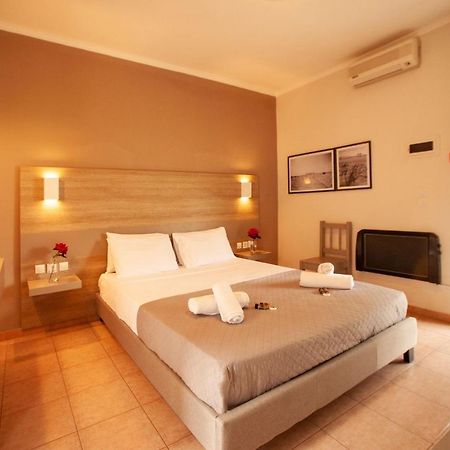 Hôtel Seimeio Strofilia à Kalogria  Extérieur photo