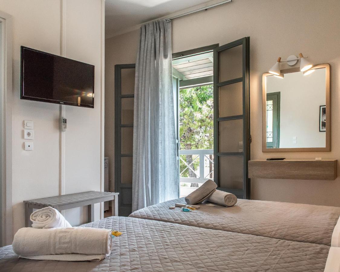Hôtel Seimeio Strofilia à Kalogria  Extérieur photo